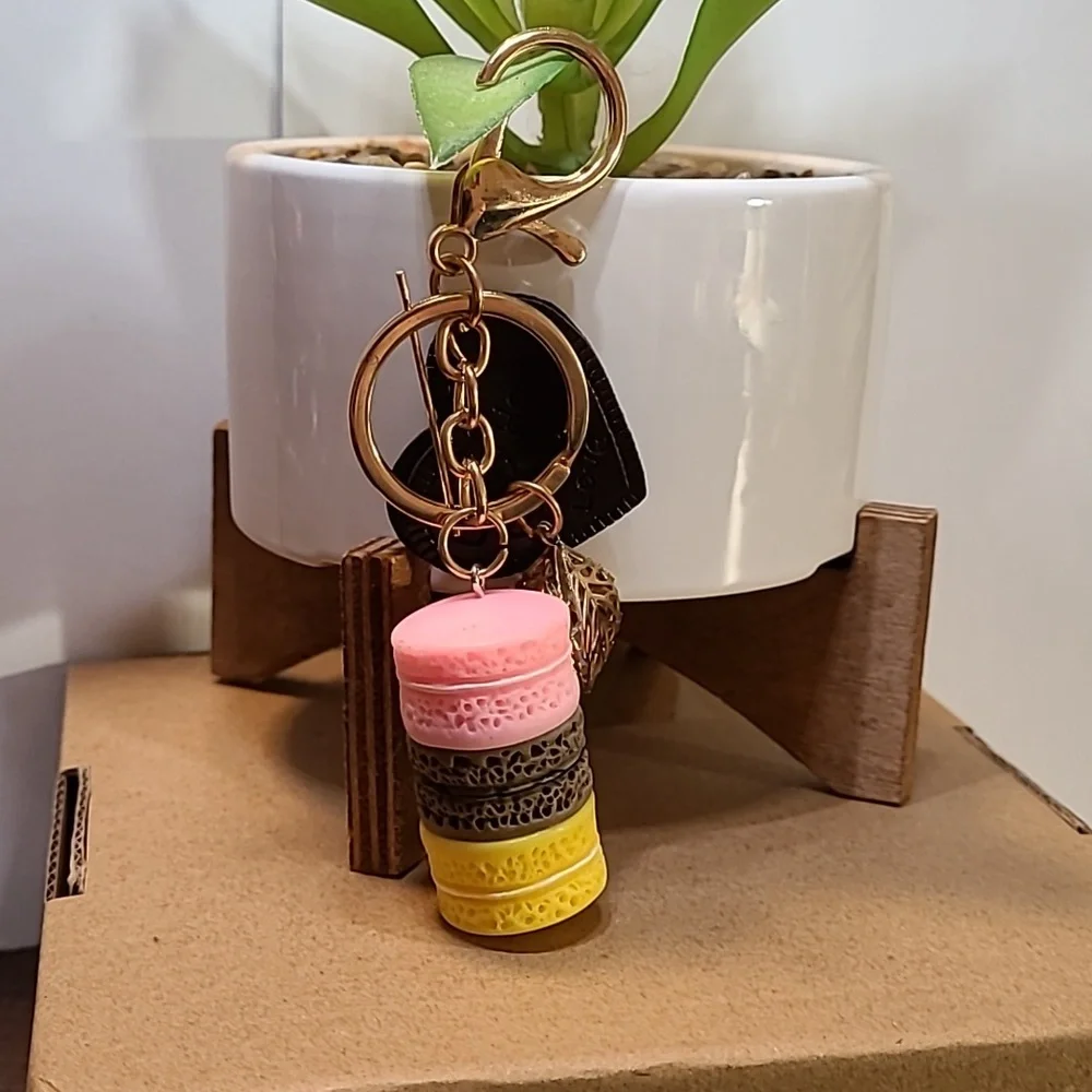 Unbranded Macaroon Keychain Multi-Color Women‎ NWOT Keys Home Auto Gym Office